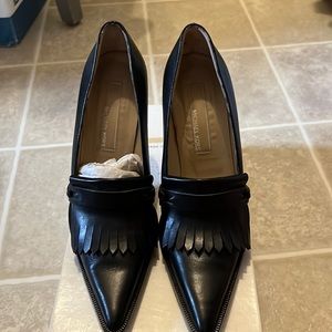 Michael Kors tassel pumps size 5 1/2